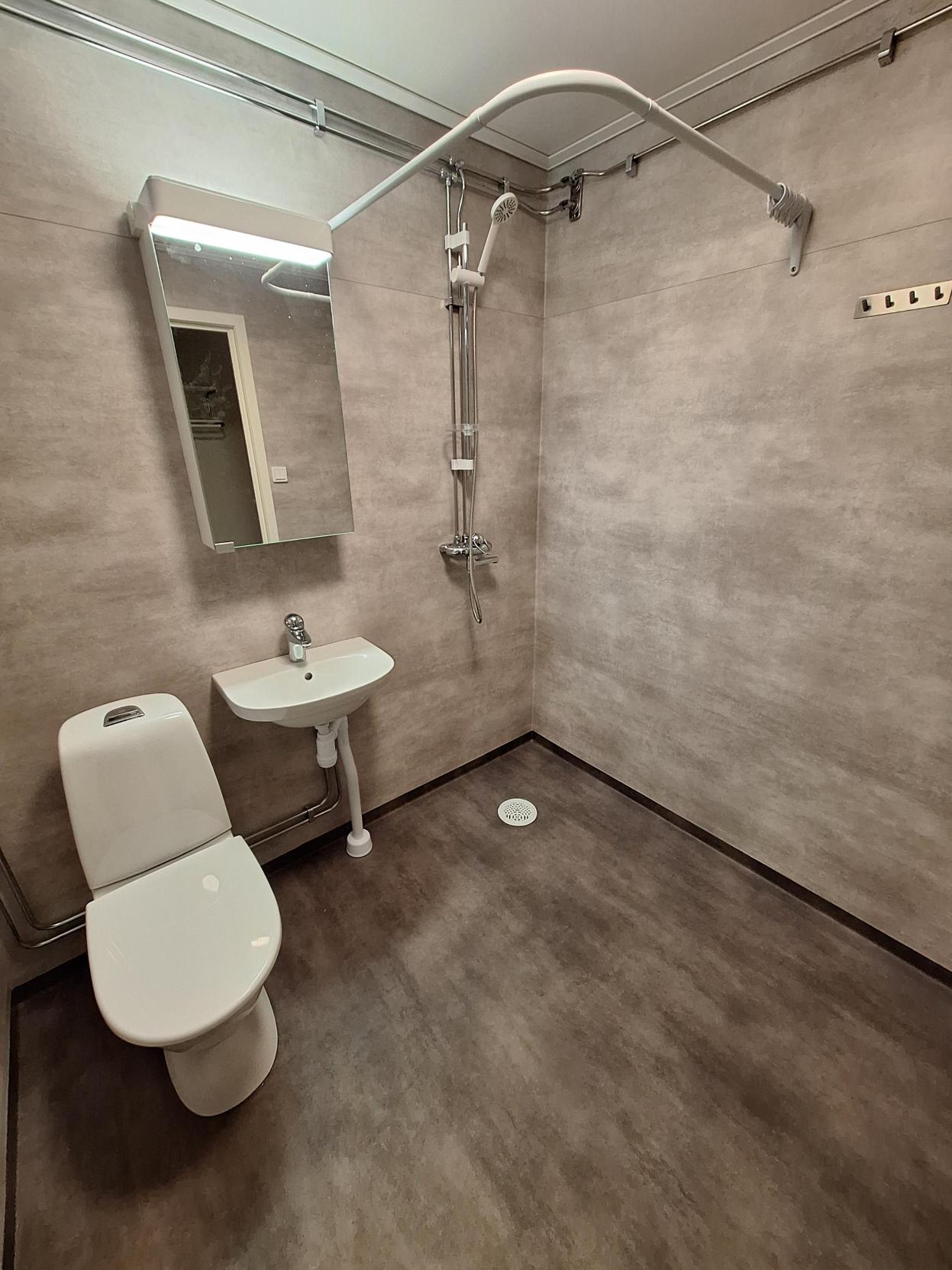 Bild badrum på nyrustad lägenhet, Gullvivsvägen 24.